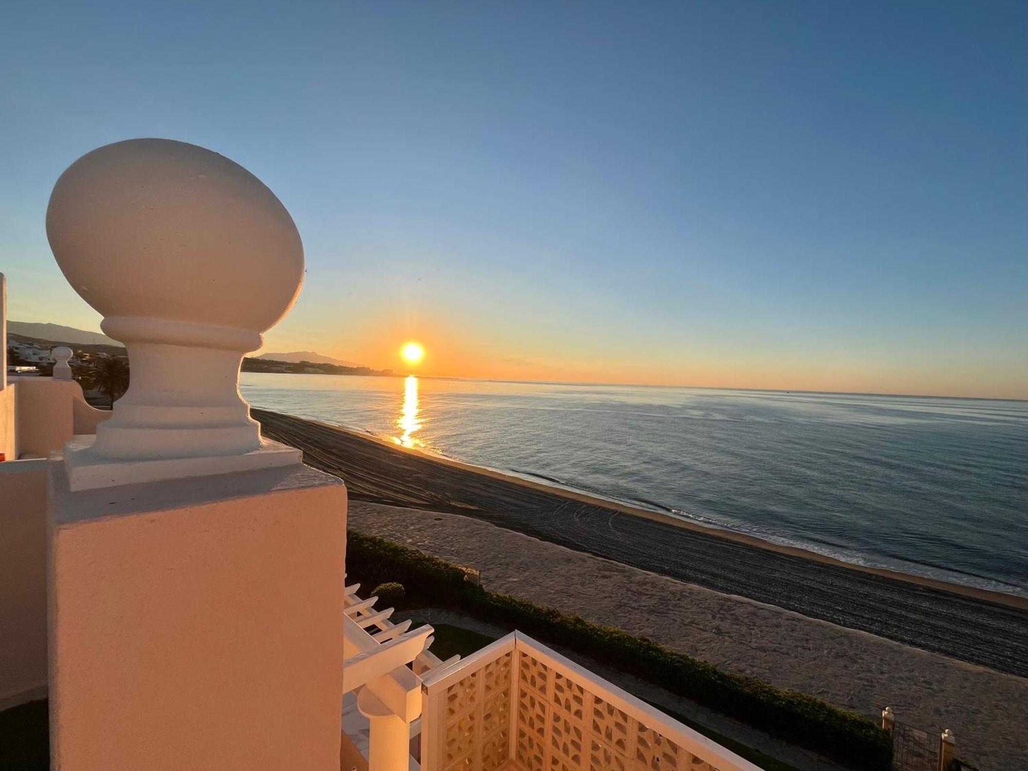 Diletta Beach Estepona Exterior photo